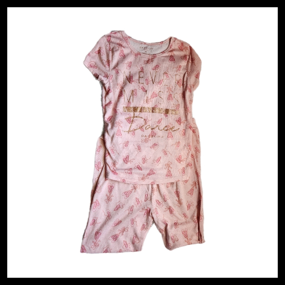 💕3/$15💕 "Never Miss A Chance To Dance" Girls Pajamas